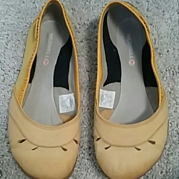 Merrell Shoes - Merrell women's size 10.5 slip on shoe